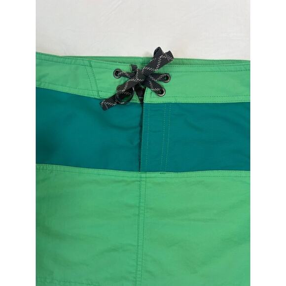PATAGONIA WOMENS BOARD SKIRTIE MULTIPLE SIZES 2 AND 14 GREEN - Picture 4 of 11